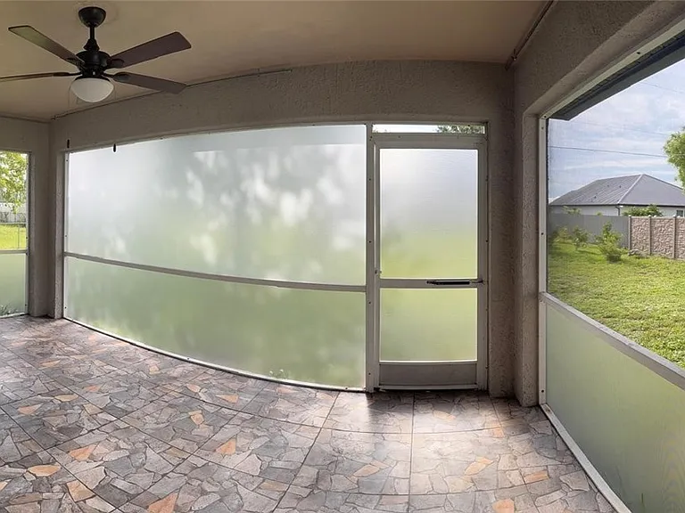 2227 SW 5th Ave — Photo 24