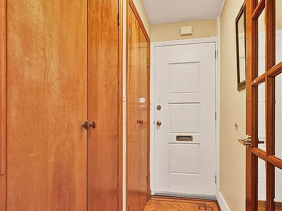 3rd image of 1664 Kimball St