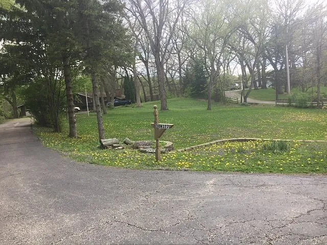 38W377 Stevens Ln photo 1