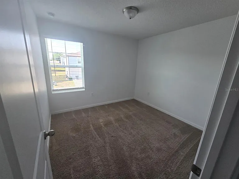 936 Grandin St — Photo 14