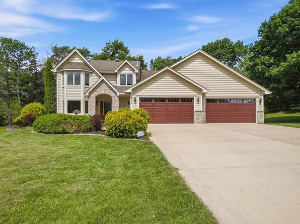 18615 Kanabec Trl, Lakeville, MN 55044
