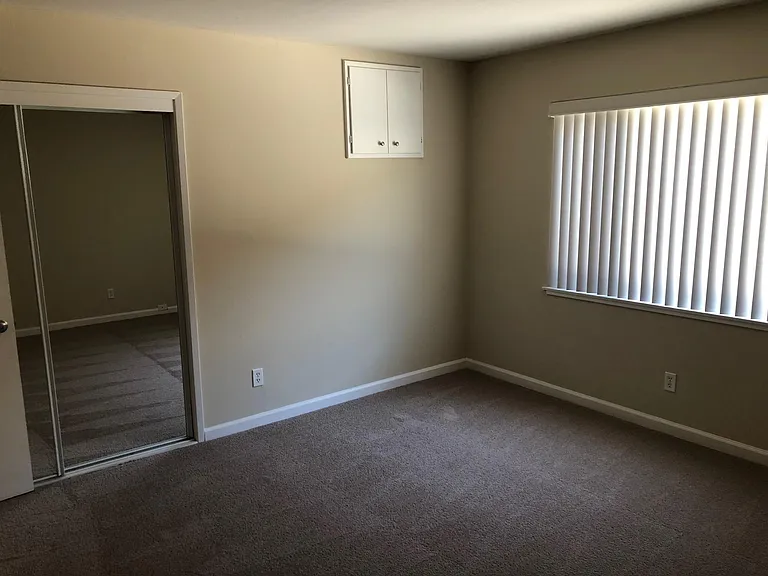 425 Encinal Ave — Photo 3