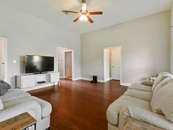 3rd image of 13716 Chase Meadow Way