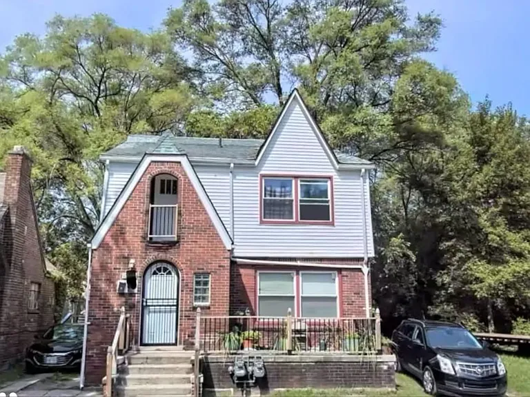 15723 Cruse St #2 — Photo 1