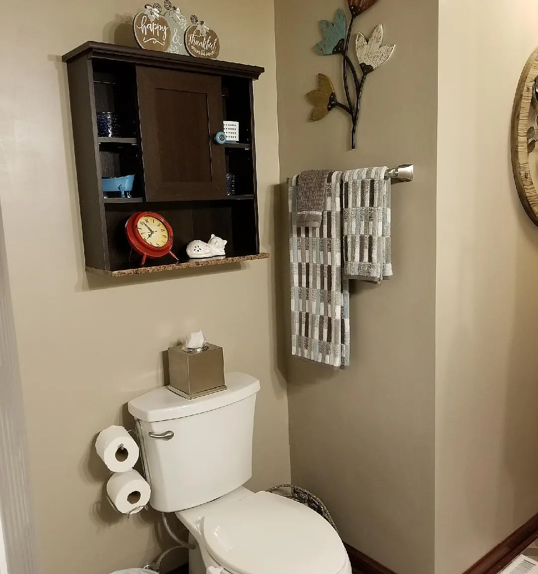 3 bed, 2500 sqft, $2,200 — Photo 3