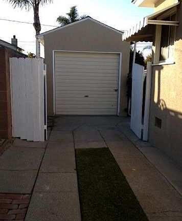 3rd image of 6129 Coldbrook Ave