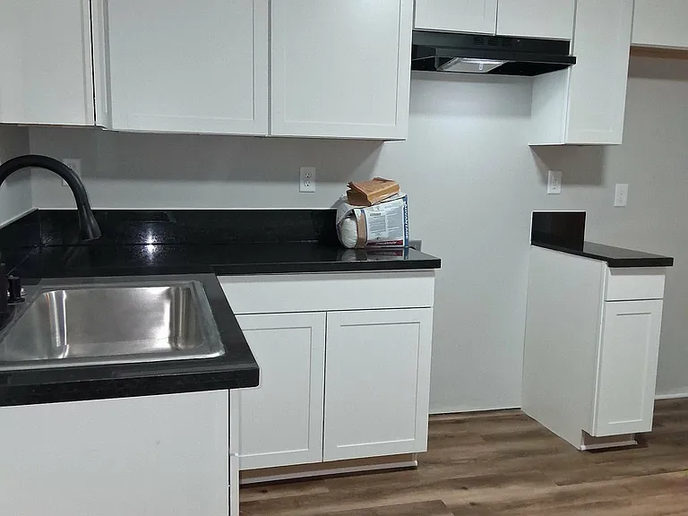 920 N Monroe Ave #3 — Photo 2