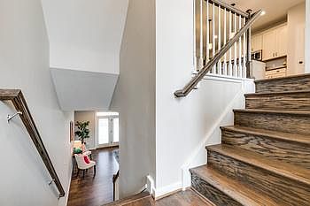5th image of 4526 Hobble Cir