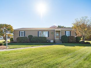 31 Pinehurst Dr, Plymouth, MA 02360