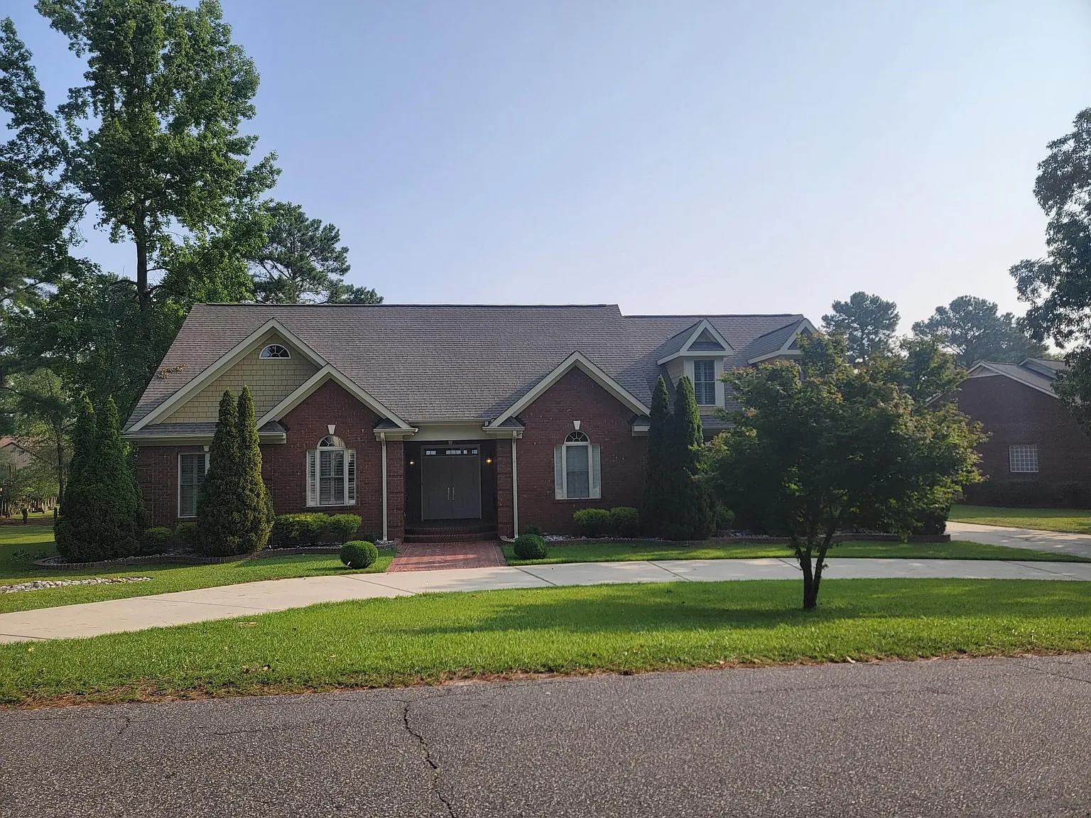 205 Crown Point — Photo 1