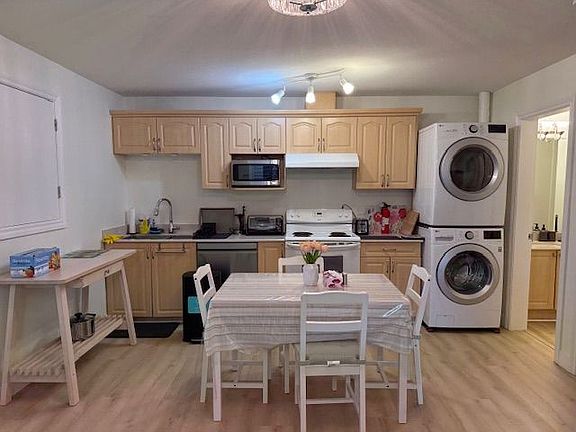 3rd image of 2501 Mahon Ave #2