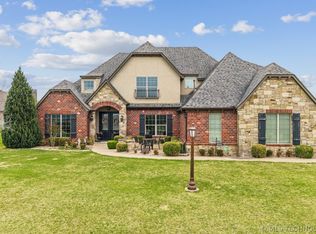 6381 N Locust Ln, Owasso, OK 74055