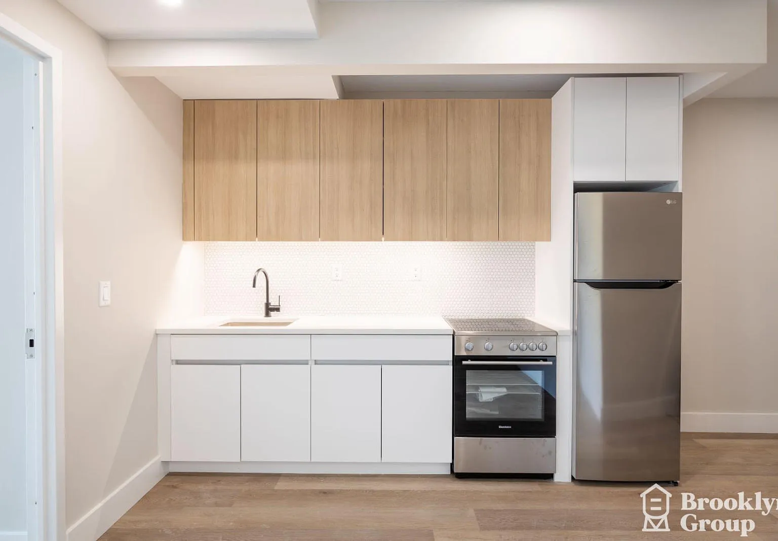 1711 Hancock St — Photo 4