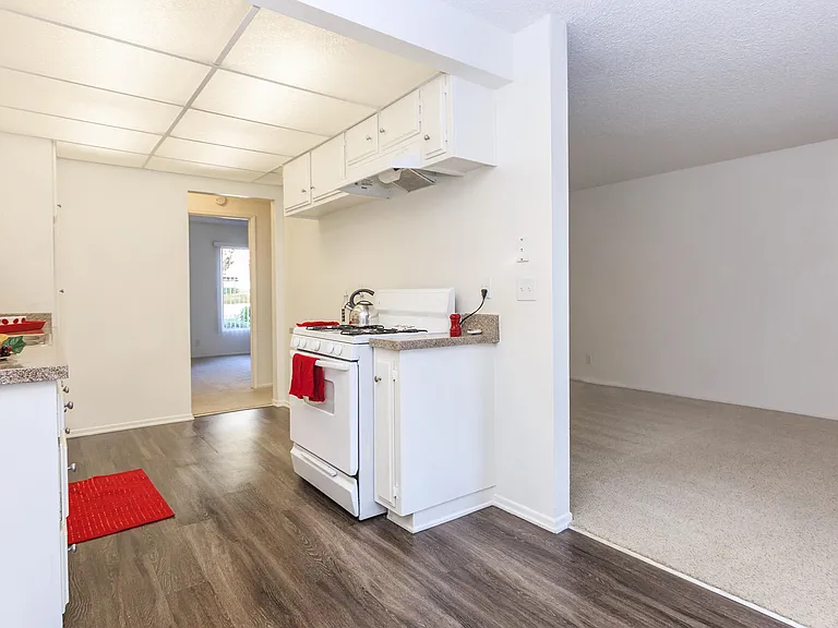 Camino Pueblo and El Rancho Apartment Homes — Photo 14