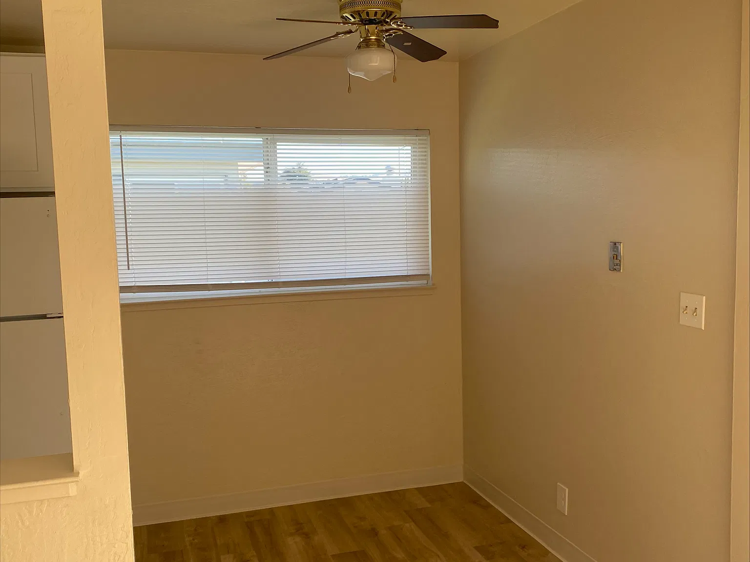 2 bed, 850 sqft, $2,310 — Photo 3