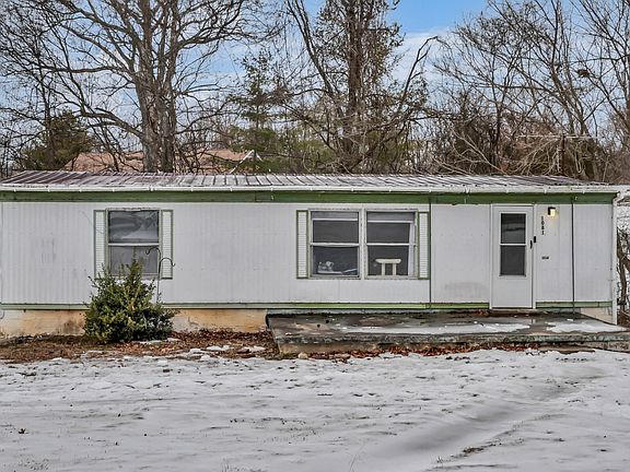 5th image of 1105 Palmyra Rd