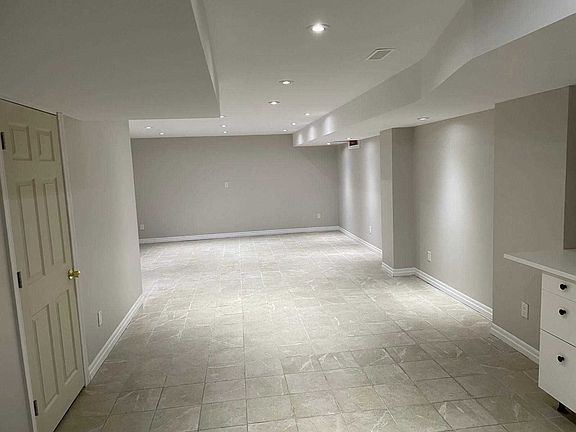 4th image of 122 Russel Dr