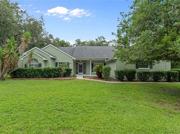 1852 W Ivorywood Dr, Beverly Hills, FL 34465