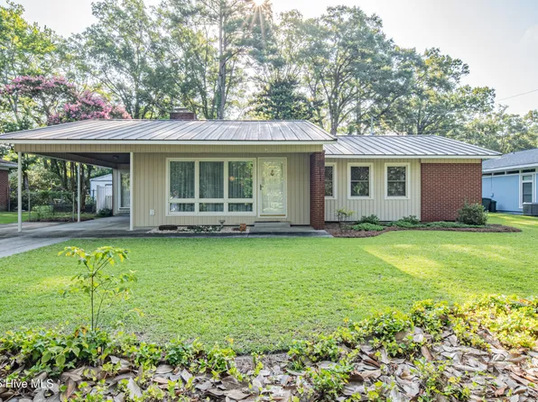 1612 Beaumont Drive, Greenville, NC 27858