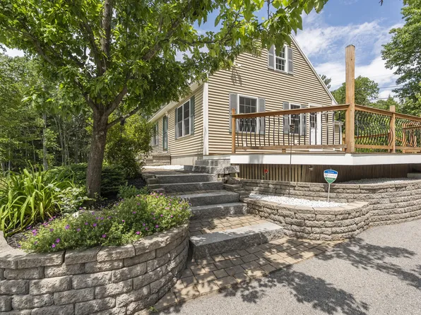 14 Ridge Drive, Windham, ME 04062