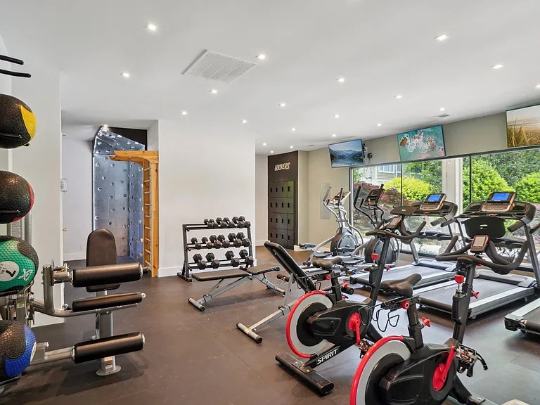 Camara Estates — Photo 29