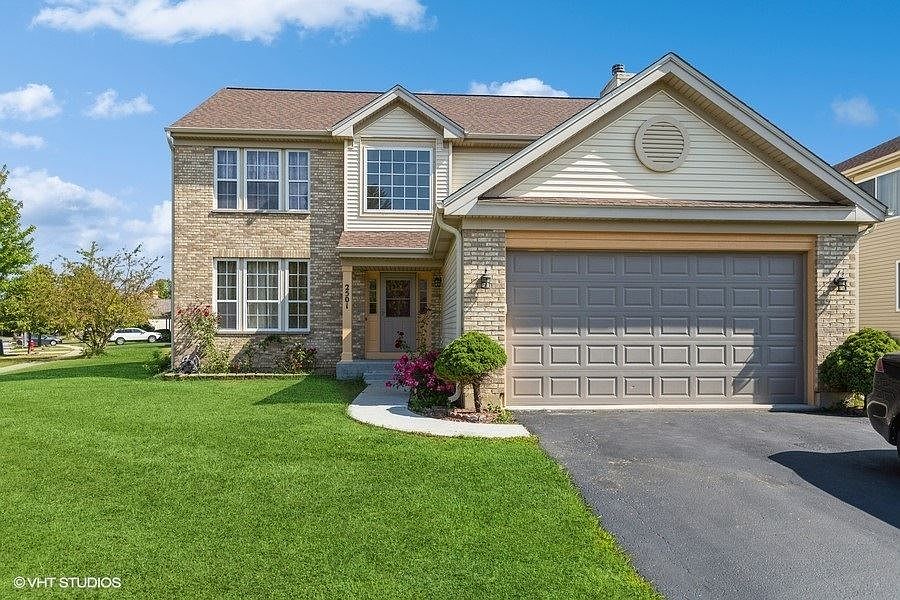 1st image of 2501 E Westwood Ct