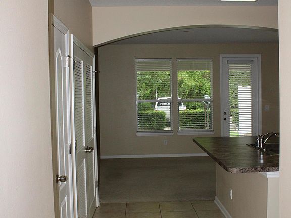 4th image of 625 Oakleaf Plantation Pkwy Unit 1016