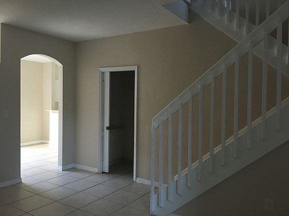 5th image of 13583 NW 9th St
