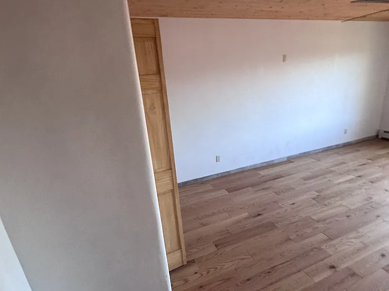 232 Valverde St — Photo 63