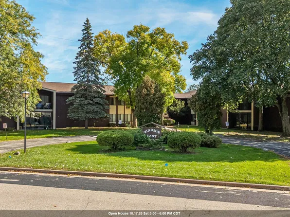 1699 Alcan Dr, Menasha, WI 54952