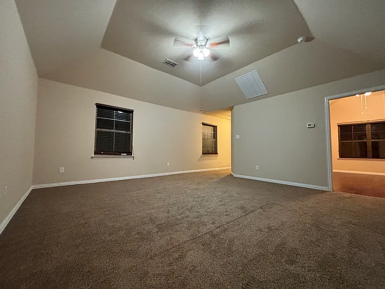3736 Sicily St — Photo 17