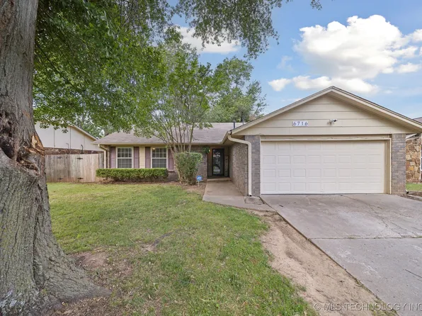 6716 S Quincy Ave, Tulsa, OK 74136
