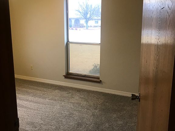 4th image of 1605 Susan Dr