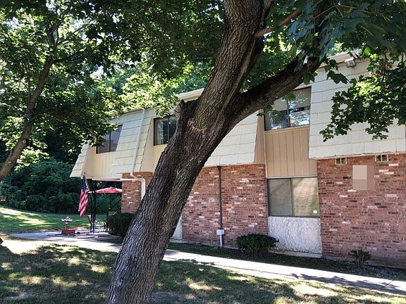 2nd image of 608 Cortland Dr