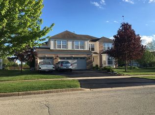 2598 Roseglen Way, Aurora, IL 60506