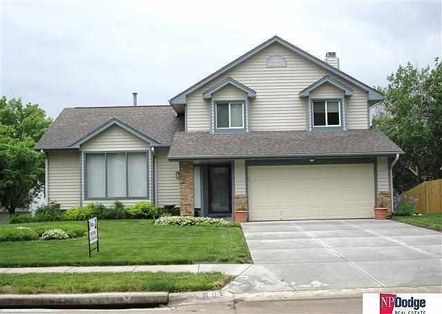 1st image of 815 Driftwood Dr