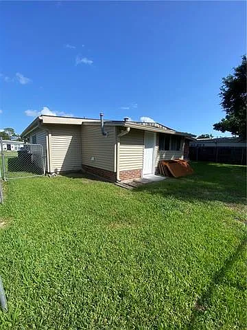 808 Cynthia Ave — Photo 12