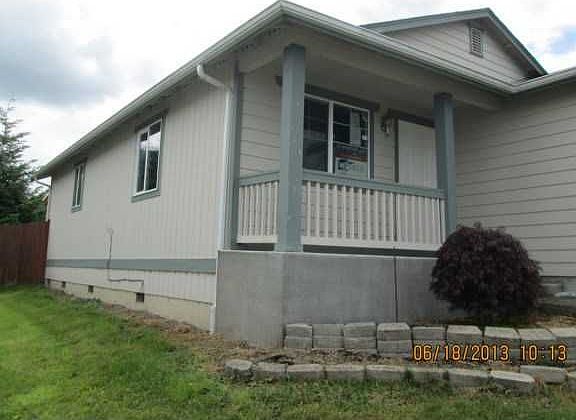 2nd image of 4609 60th Dr NE