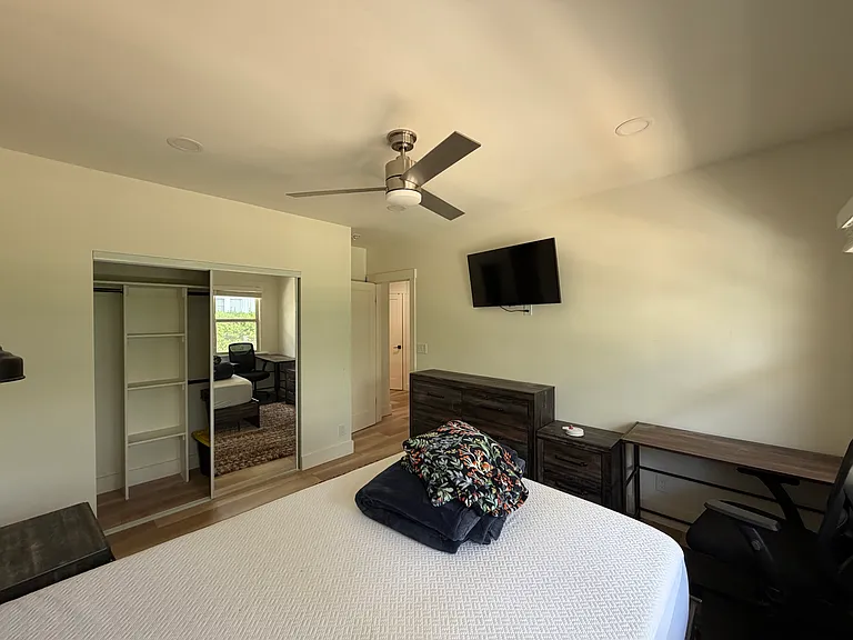 1016 S 1300 E — Photo 12