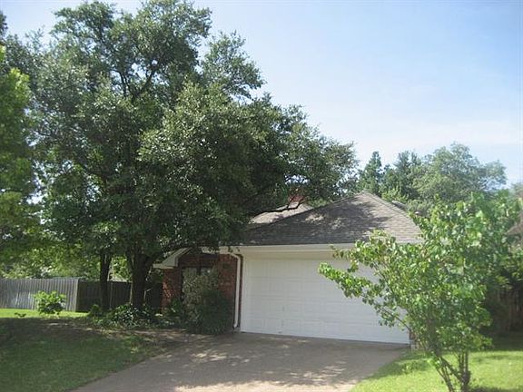 2nd image of 10959 Live Oak Creek Dr