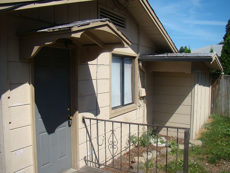 1st image of 1351 East St