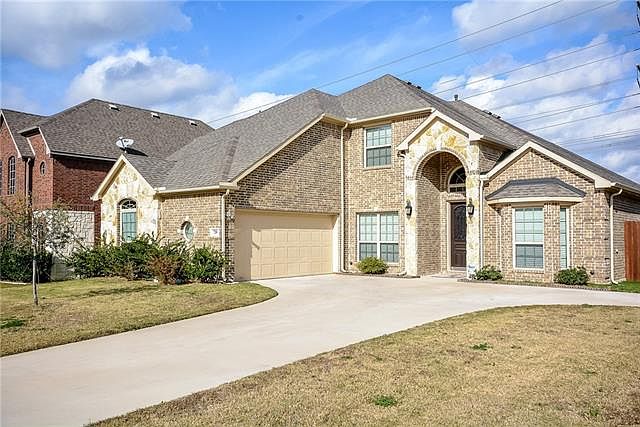1st image of 720 Rolling Hills Ln
