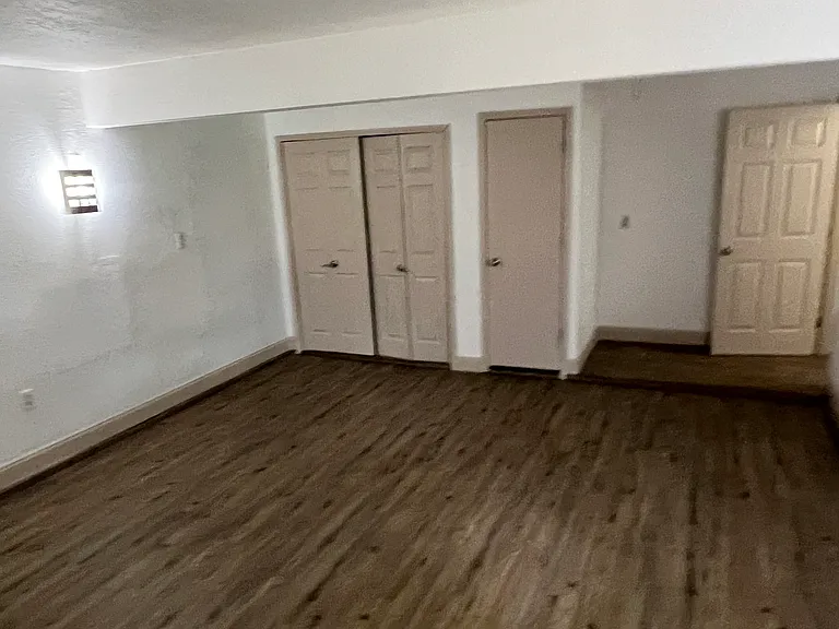 5217 Gates Dr — Photo 8