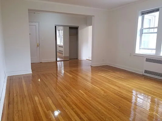 Rented by Max & Associates Realty Corp | media 11