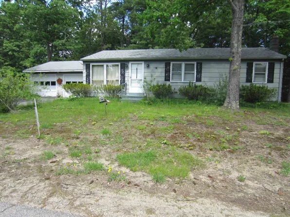 32 Forest Park Drive, Rochester, NH 03868-8701