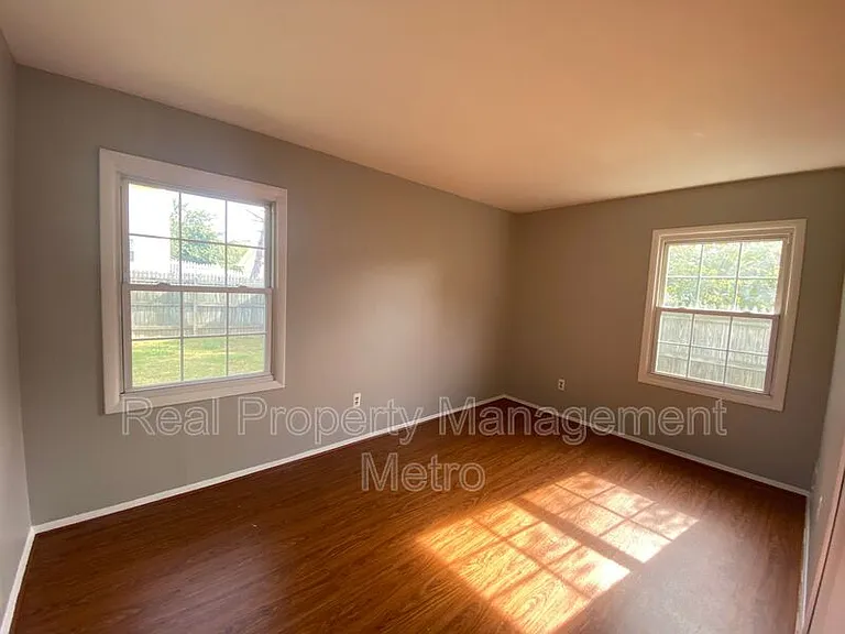 1902 Stonehearth Ct — Photo 23