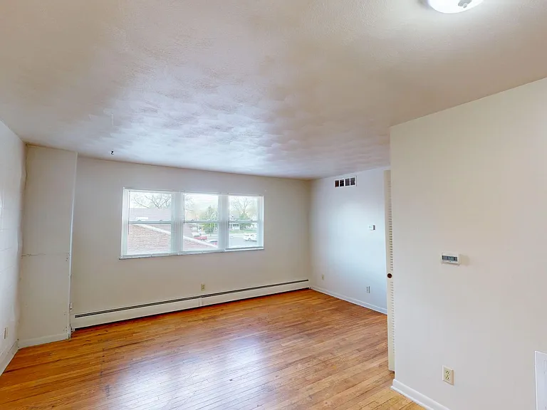 Parkside Apartments — Photo 7