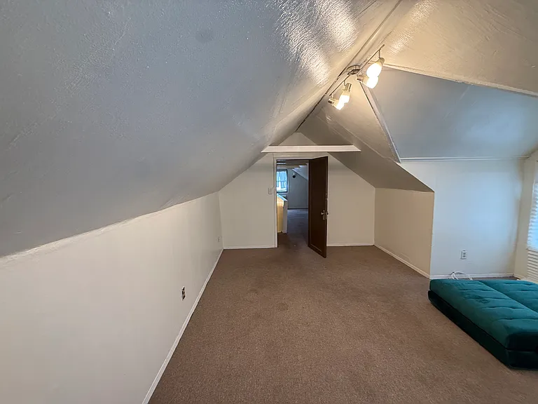 730 Cottage St — Photo 15