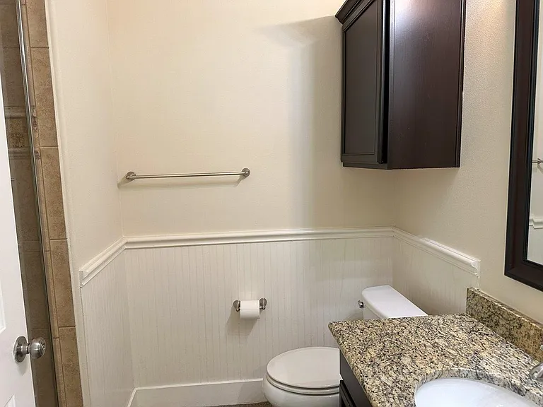 505 W North Loop Blvd #A — Photo 14