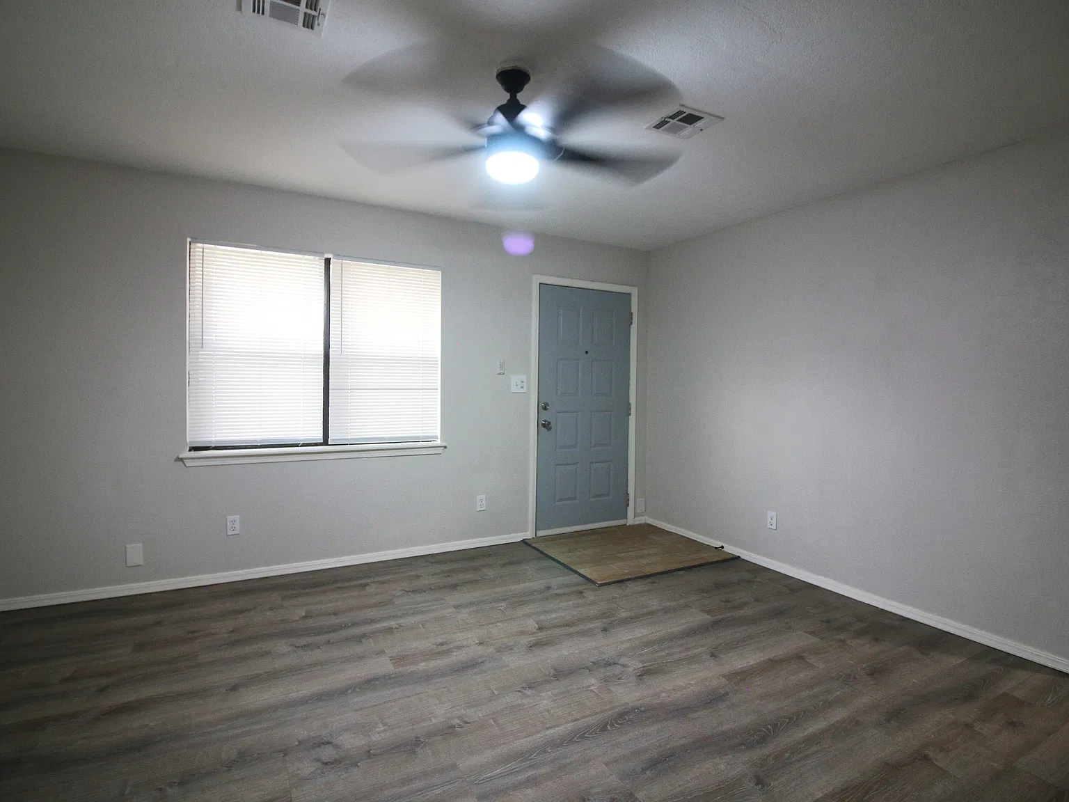 3 bed, 1185 sqft, $1,350 — Photo 3